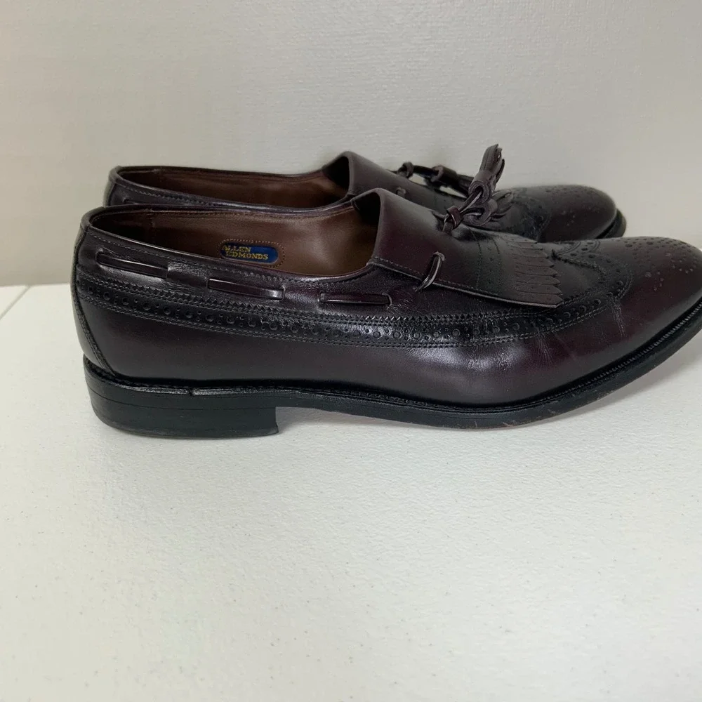 Allen Edmonds Arlington Loafers Mens 9 B Burgundy Wingtip Tassel‎ Kiltie 88411